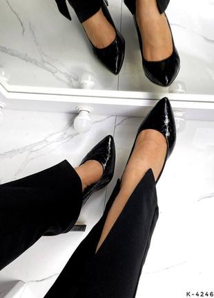Натуральный лак, шикарные удобные чёрные женские туфли6 фото