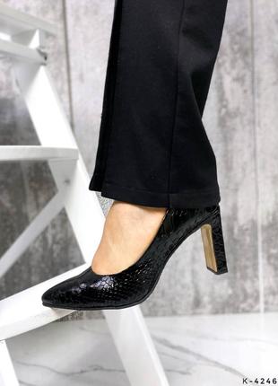 Натуральный лак, шикарные удобные чёрные женские туфли9 фото