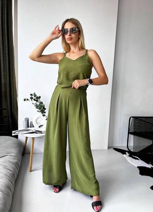 Жіночий хакі оливковий зелений літній легкий костюм топ + штани палаццо тренд 2023 креп жниварка