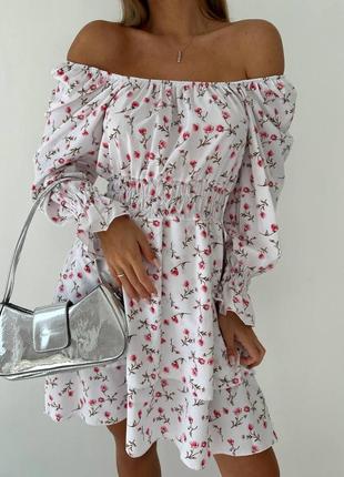 Жіноча елегантна ніжна біла сукня з квітковим принтом тренд 20236 фото