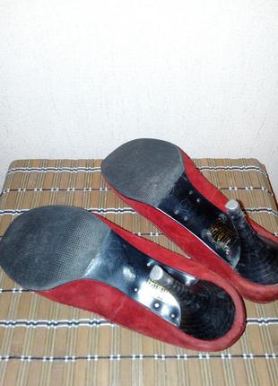 Туфли замшевые красные с цветком6 фото