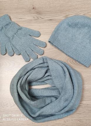 Набор шапочка, хомут и рукавички