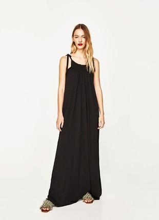 Длинное платье на бретелях zara