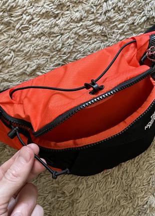 Бананка the north face, оригинал, размер средний