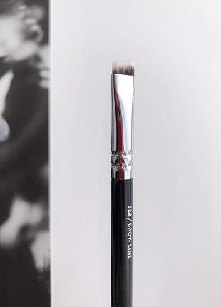 Пензлик zoeva 322 brow line. оригінал. нова. із набору. 📦є відправка новою поштою