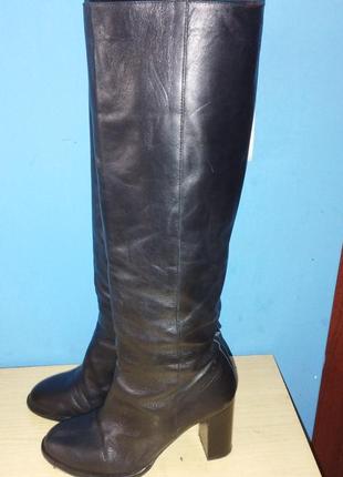 Кожаные сапоги трубы высокие