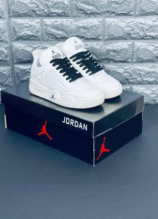 Jordan кроссовки мужские белые размеры 39-455 фото