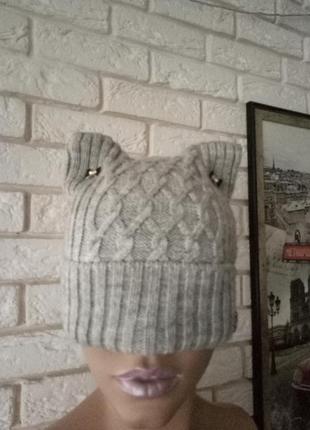 Зимняя теплая серая шапочка1 фото