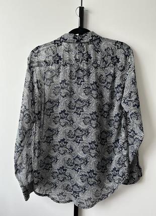 Легка блуза з візерунком4 фото