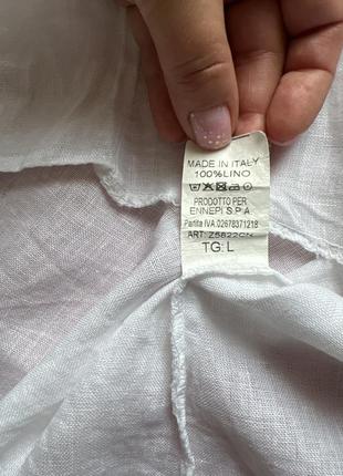 Белая льняная блуза футболка с рюшами на перчатках и разрезами по бокам9 фото