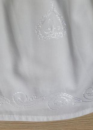 Продам блузку белую, с вышивкой, р. s- m, котон6 фото