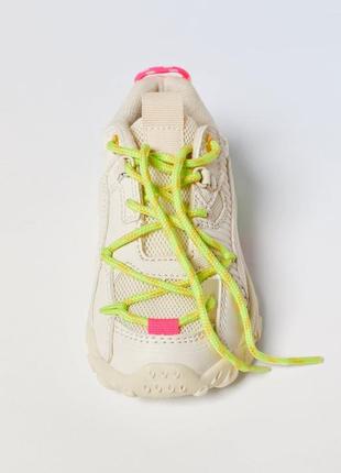 Zara дитячі яскраві кросівки 24 розмір 27 розмір