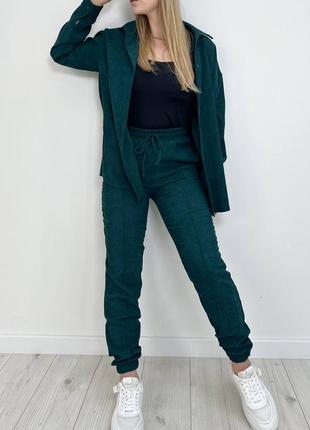 Женские спортивные костюмы5 фото