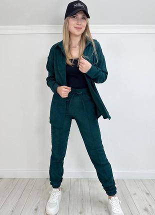 Женские спортивные костюмы6 фото