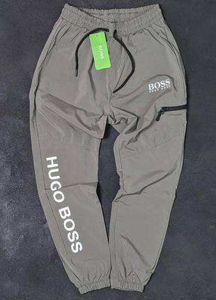 Брендові штани в стилі hugo boss босс якісні преміум спортивні плащівка1 фото