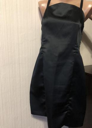 Чёрное мини платье классика атласное2 фото