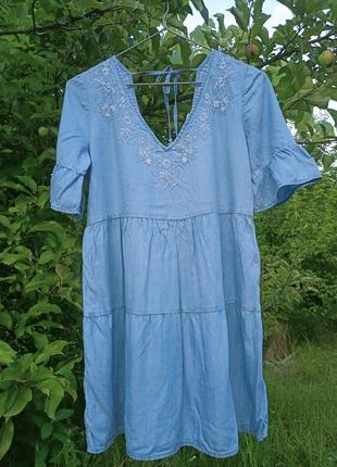 Красивое ярусное мини платье из лиоцеля с вышивкой,42-46разм