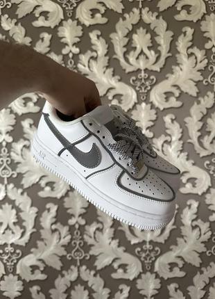 Женские кроссовки nike air force 1 reflective 36 размер6 фото