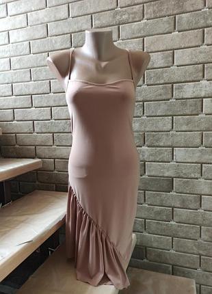 Платье нюдовое летнее nastygal