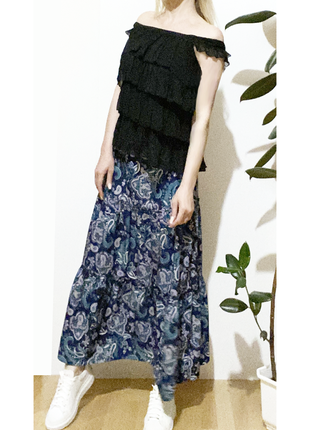 S-m літня коротка чорна блузка ярусна блуза без рукава рюші волани оборки