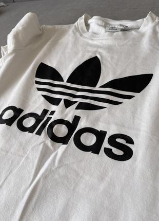 Футболка adidas