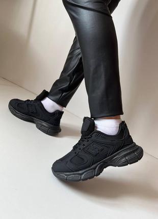 New balance кросівки чорні текстильні із сіткою 36-41р3 фото