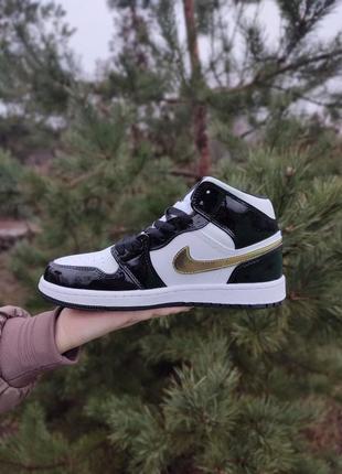 Кроссовки nike air jordan 1 retro mid patent golden black3 фото