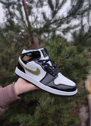 Кроссовки nike air jordan 1 retro mid patent golden black6 фото