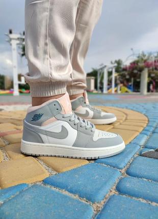 Кроссовки nike air jordan 1 mid grey