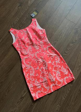 Платье короткое яркое розовое