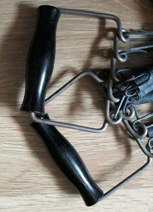 Эспандер плечевой.