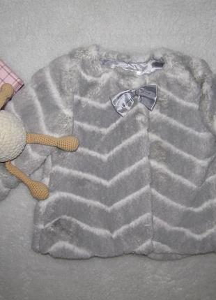 Фірмова ніжна шуба baby m&co дівчинку 6-12 міс