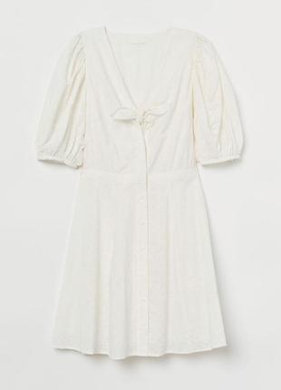Короткое молочное платье из прошвы h&amp;m3 фото