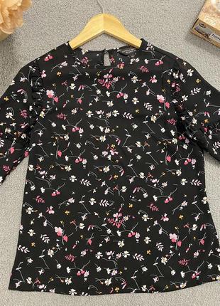 Блуза з красивими рукавами2 фото