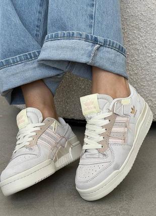 Женские кроссовки adidas forum 84 low beige