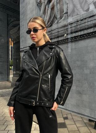 Женская черная куртка - косуха из экокожи2 фото