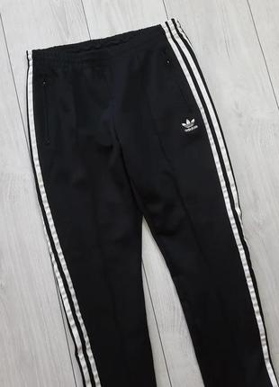 Спортивні штани adidas originals2 фото