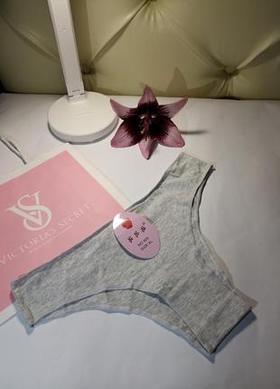 Однотонные трусы-танга.

материал: 95% хлопок, 5% спандекс.

размеры: l/xl/2xl ( 42/44/46)