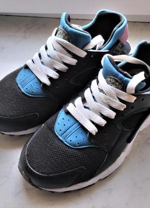 Кросівки  nike huarache run older gs (dr0166-001) оригінал