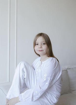 Рубашка вышиванка белая по белому для девочки