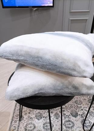 Поьдам меховые лекоративные меховые подушки. подушки .zsra home