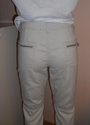 Интересные джинсы terranova  с наколенниками,высокая посадка ,размер s2 фото