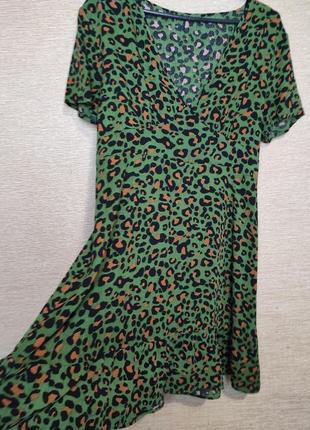 Хлопковое легкое мини платье с леопардовым принтом4 фото
