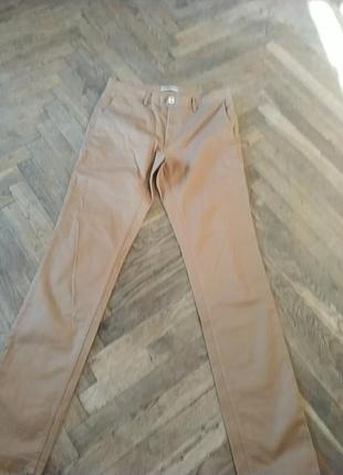 Супер, классные чиносы,slim fit. borne.