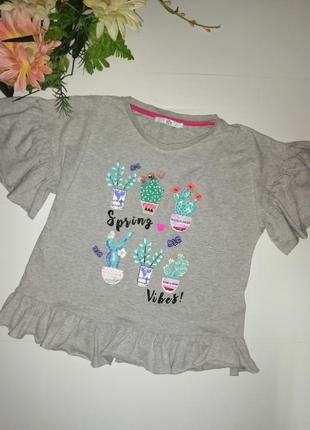 Футболка на 11-12 років.