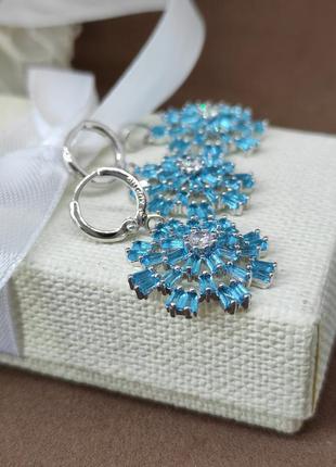 Позолоченный набор с голубыми кристаллами3 фото