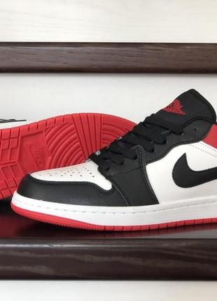 Женские кроссовки nike air jordan 1 retro white black red3 фото