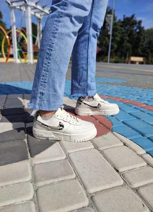 Кросівки nike air force 1 pixel beige2 фото
