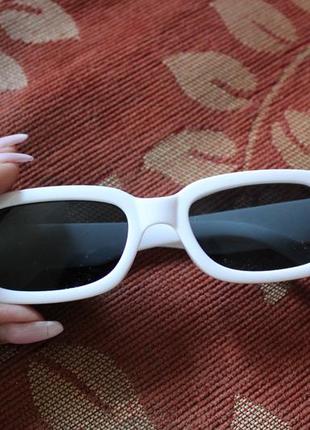 Детские солнцезащитные очки4 фото