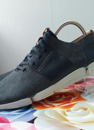 Кросівки туфлі мокасини